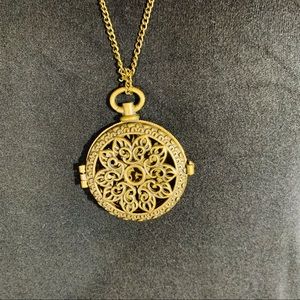 Vintage large round locket necklace